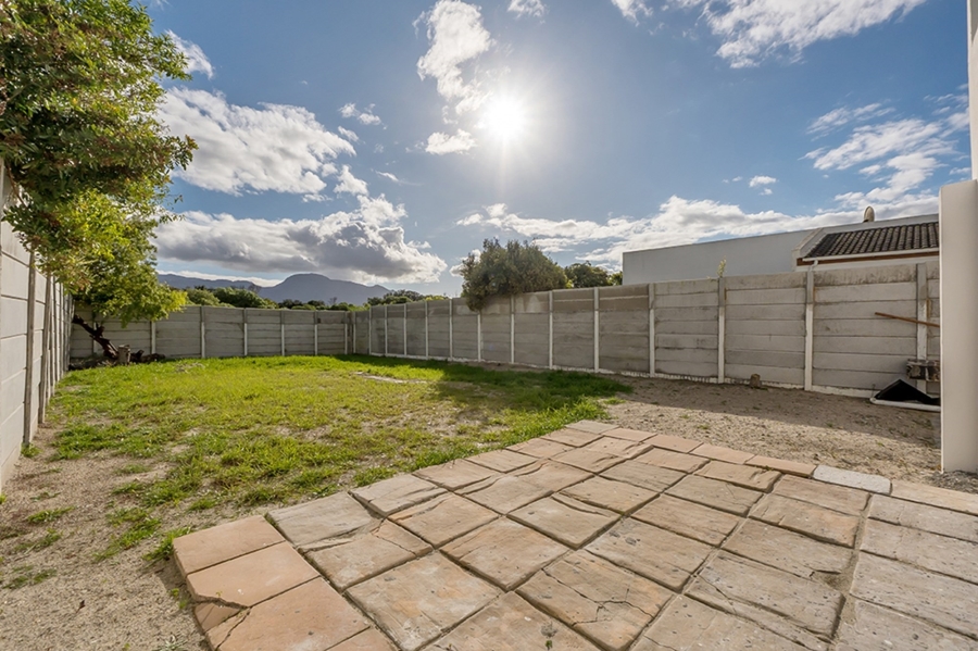 To Let 3 Bedroom Property for Rent in Marina Da Gama Western Cape